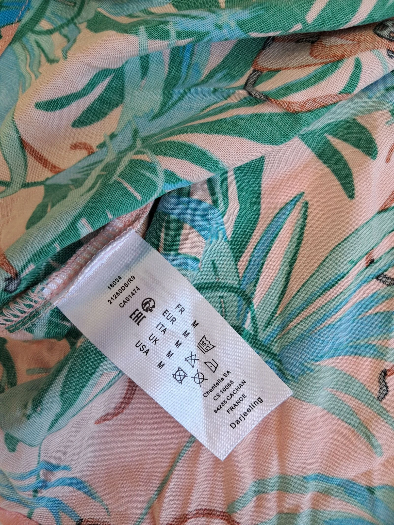 Top con tirantes Darjeeling, con estampado tropical original 38 nuevo (folaje y animales) – photo 10